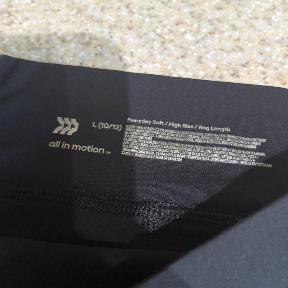 All in motion black active leggings size large 10/12 high rise - Picture 2 of 4